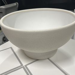 Clay white display bowl