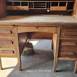 Roll Top Desk - Fixer Upper (Make Offer)