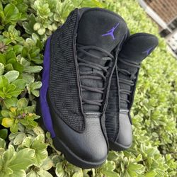 Jordan 13 retro court in Violet