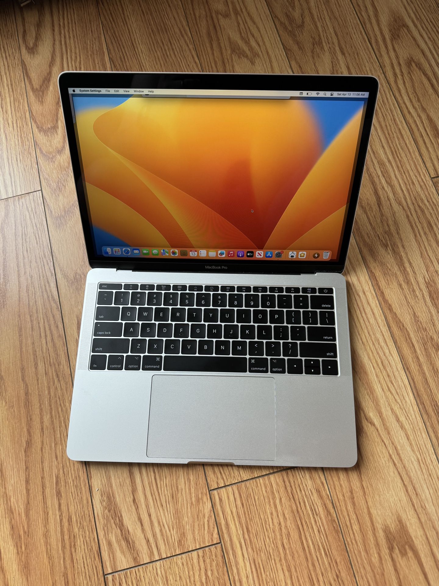 MacBook Pro 13” 2017 i5/8/256Gb