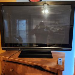 Panasonic 42 Inch TV with Remote