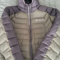 Columbia Jacket Size M (10-12)