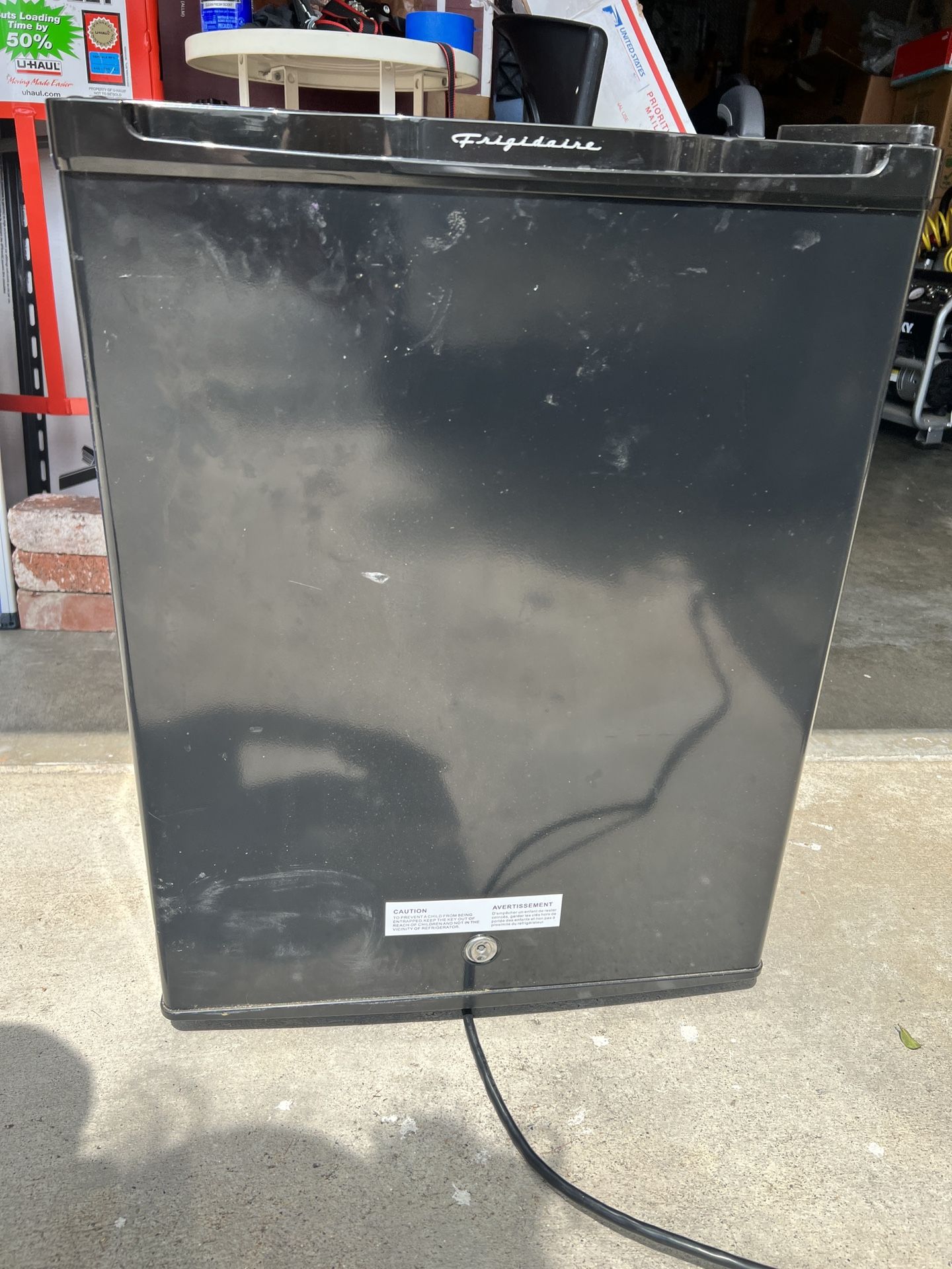 Frigidaire 2.5 cu. ft. Mini Fridge - Excellent Condition