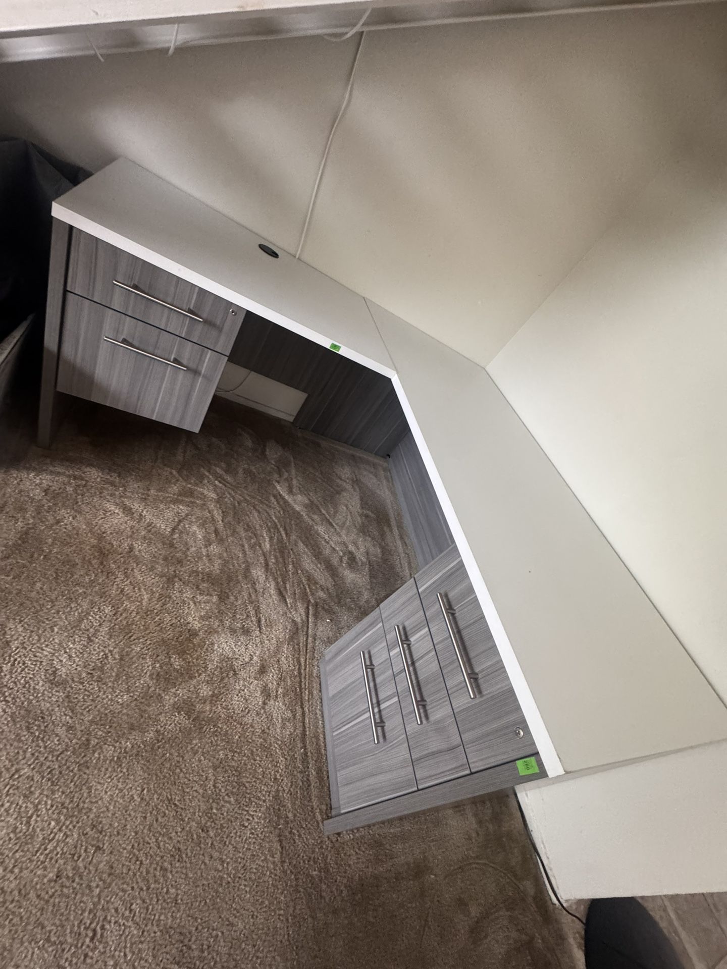 L- Shape Computer Desk