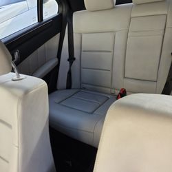 2010 Mercedes Benz E350