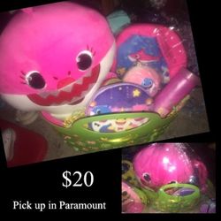 Baby shark pink