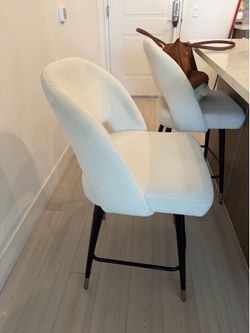 Island chairs