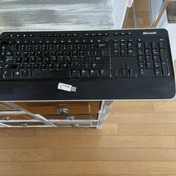 Mircrosoft Wireless Keyboard 