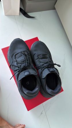 On Cloud USA size 9.5