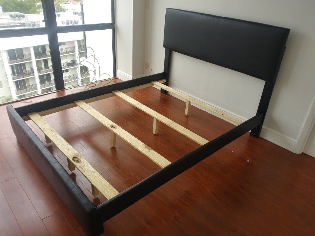 $199 Queen 👑 bed Frame brand new Free delivery