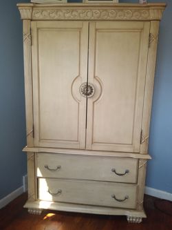 Glenwood collection armoire