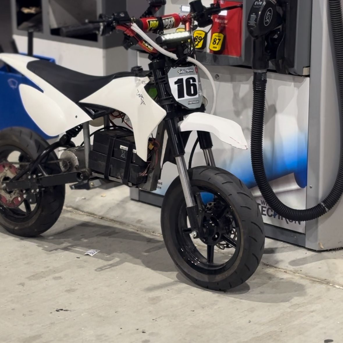 NEED GONE 43mph modded razor for Sale in Fontana, CA - OfferUp