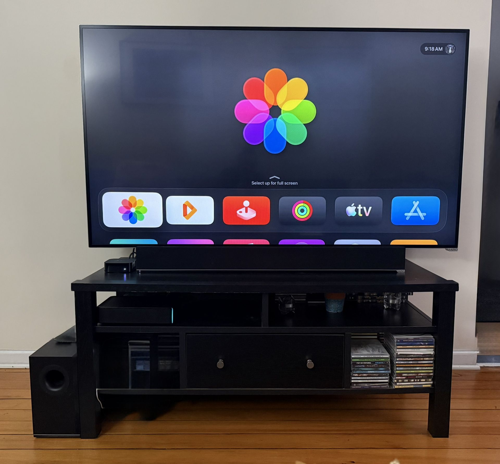 65 inch Vizio TV, Vizio Soundbar & FREE TV Stand Table