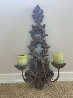 Wall candle holder