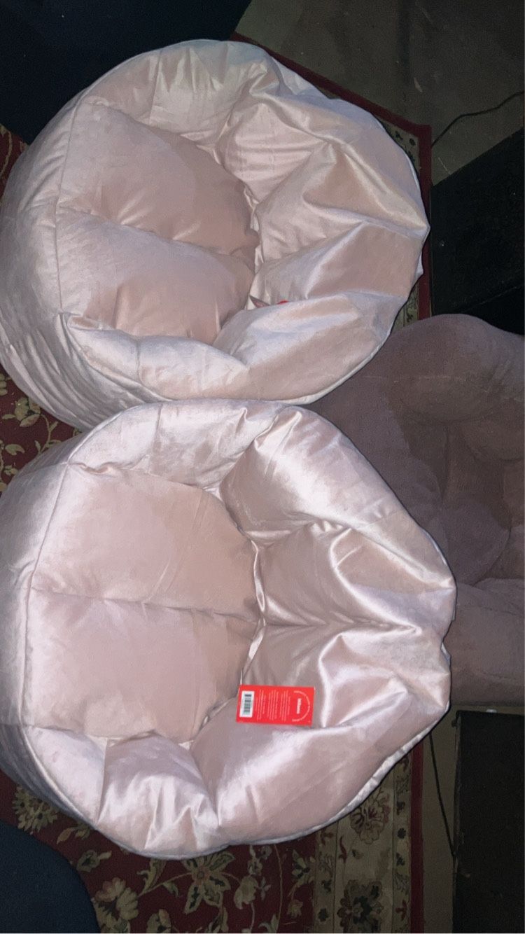Bean Bag Chair (🚨🚨ALMOST NEW)