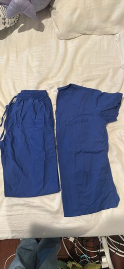 Women’s Scrubs 