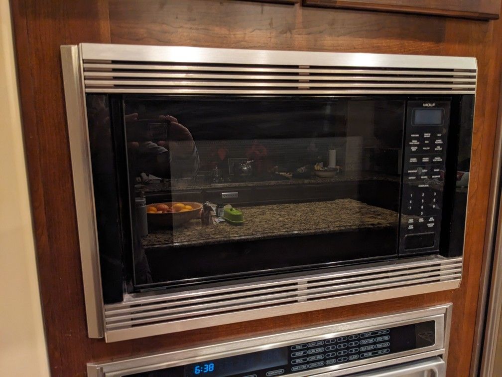 Wolf Microwave MW24