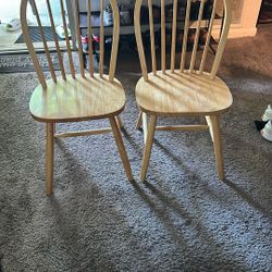 Set of 2 Classic Wooden Chairs