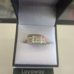 14k Solid White Gold Diamond Rings 4.7 Grams Size 7 Layway Available 10% Down If You Interested Make Sure You Ask Maribel Thank You 