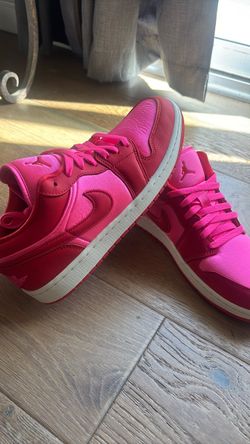 Air Jordan 1 low SE Pink & Red