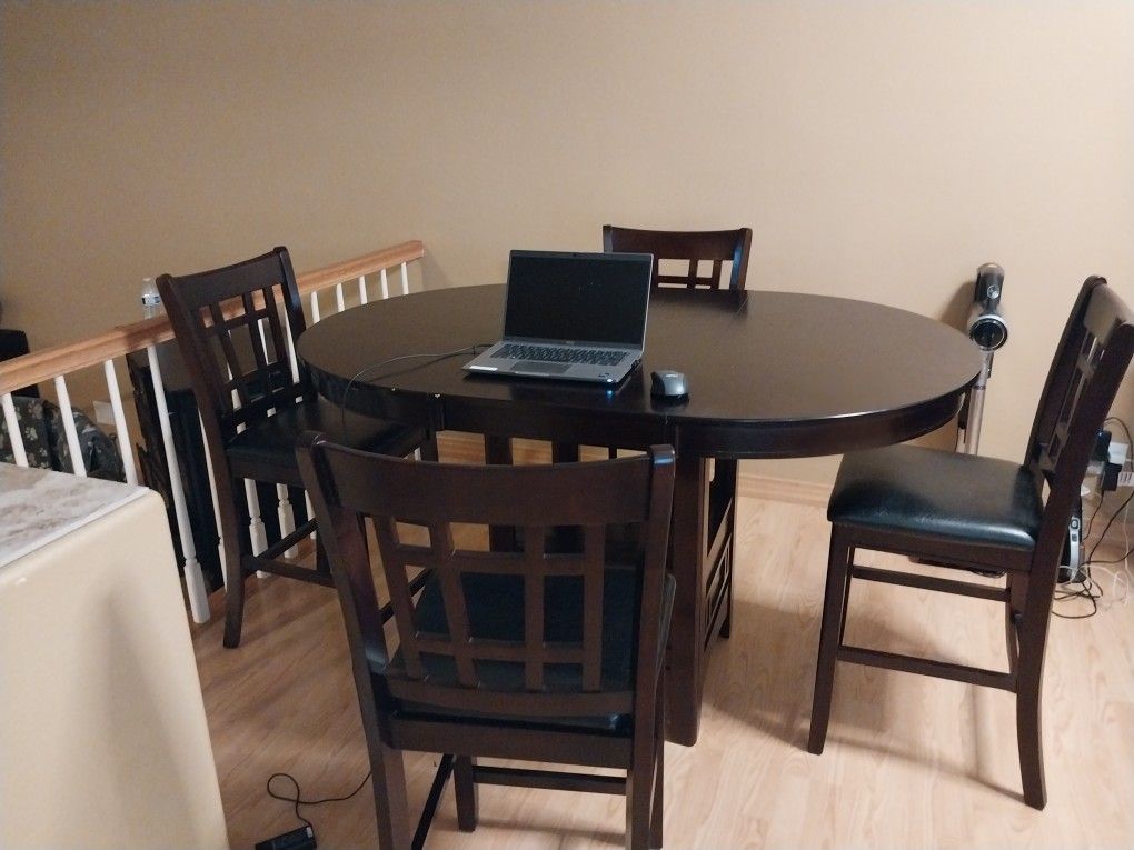 Dining Set