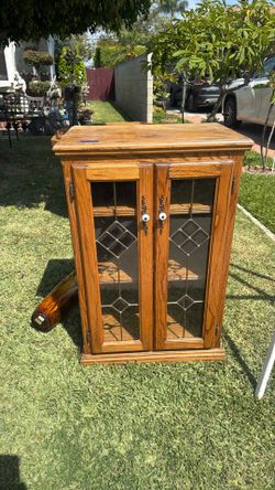 oak wood cabinet