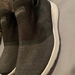 Adidas Women’s Size 8.5