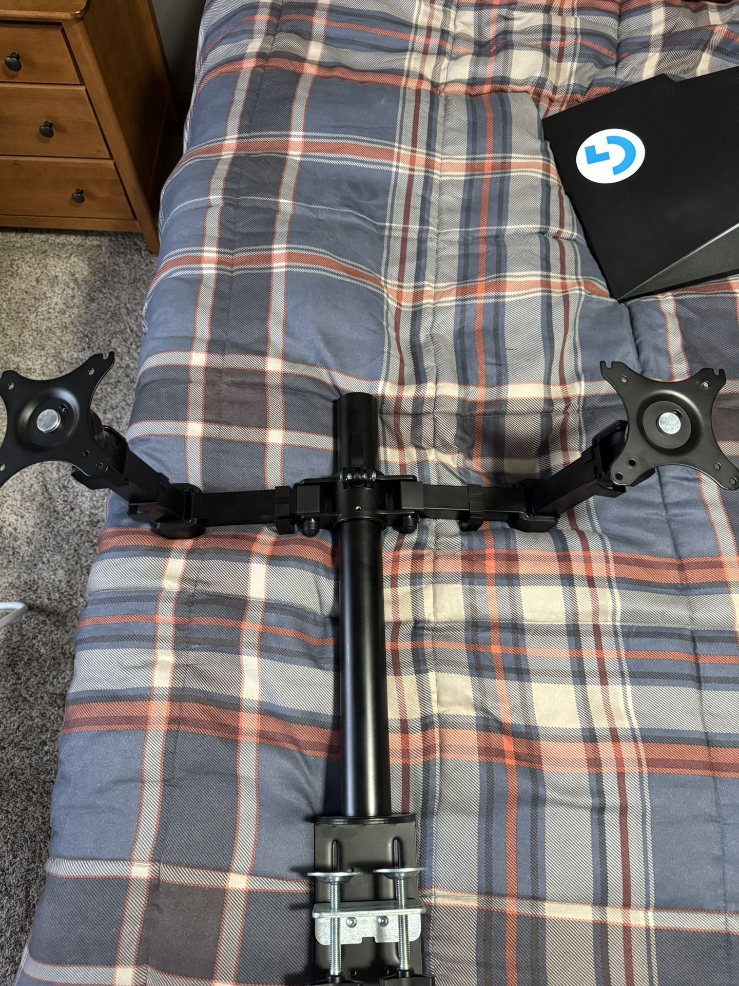 Dual Monitor Stand