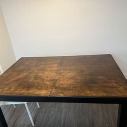 Dining  Table 