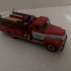 Die Cast First Gear 1957 R-190 Intl. Fire Truck Mobile