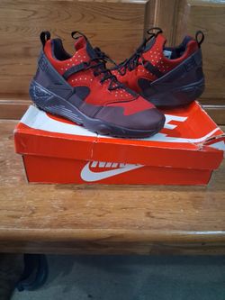 Nike Air Huarache Utility Sneakers