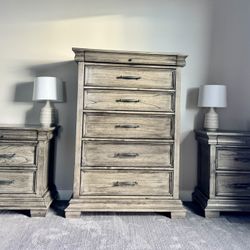 Dresser And Nightstand Combo