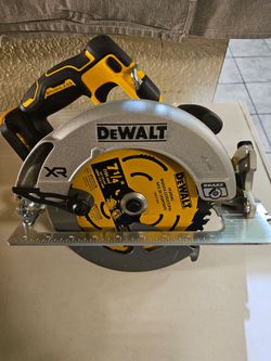 Cierra circular xr 7¼ dewalt