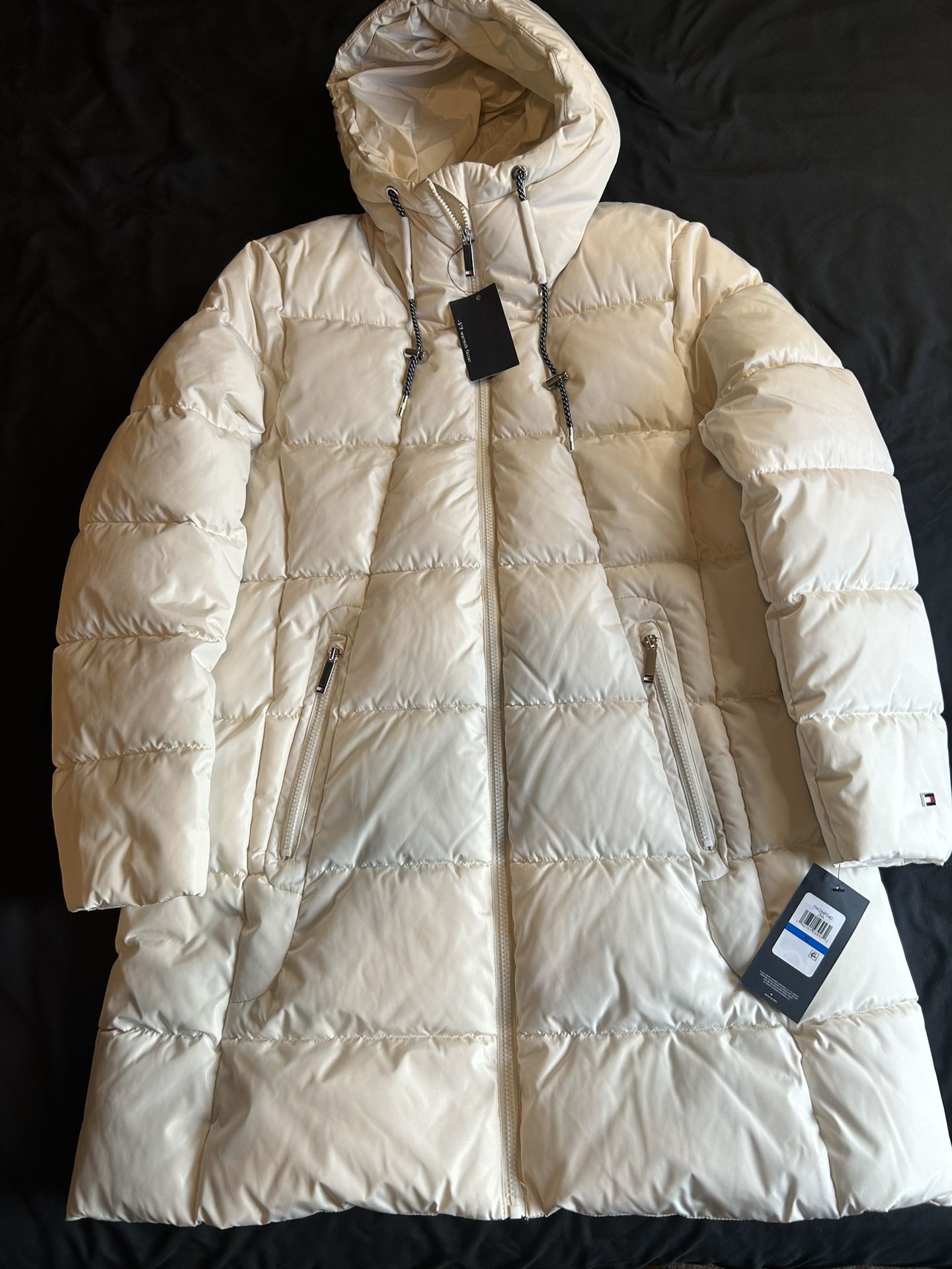 TOMMY HILFIGER PUFFER COAT ( WOMENS)