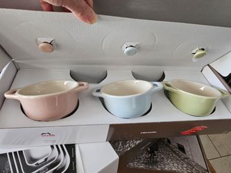 Set of 3 Staub Mini Cocottes with lids 10 cm x 4 inches each