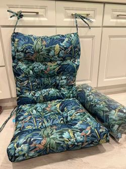 New! 2 Pieces Adirondack Cushion 44"x21"x4" Extra thick tufted cushion equipped with securing ties, floral design fits outdoor Adirondack and wicker r