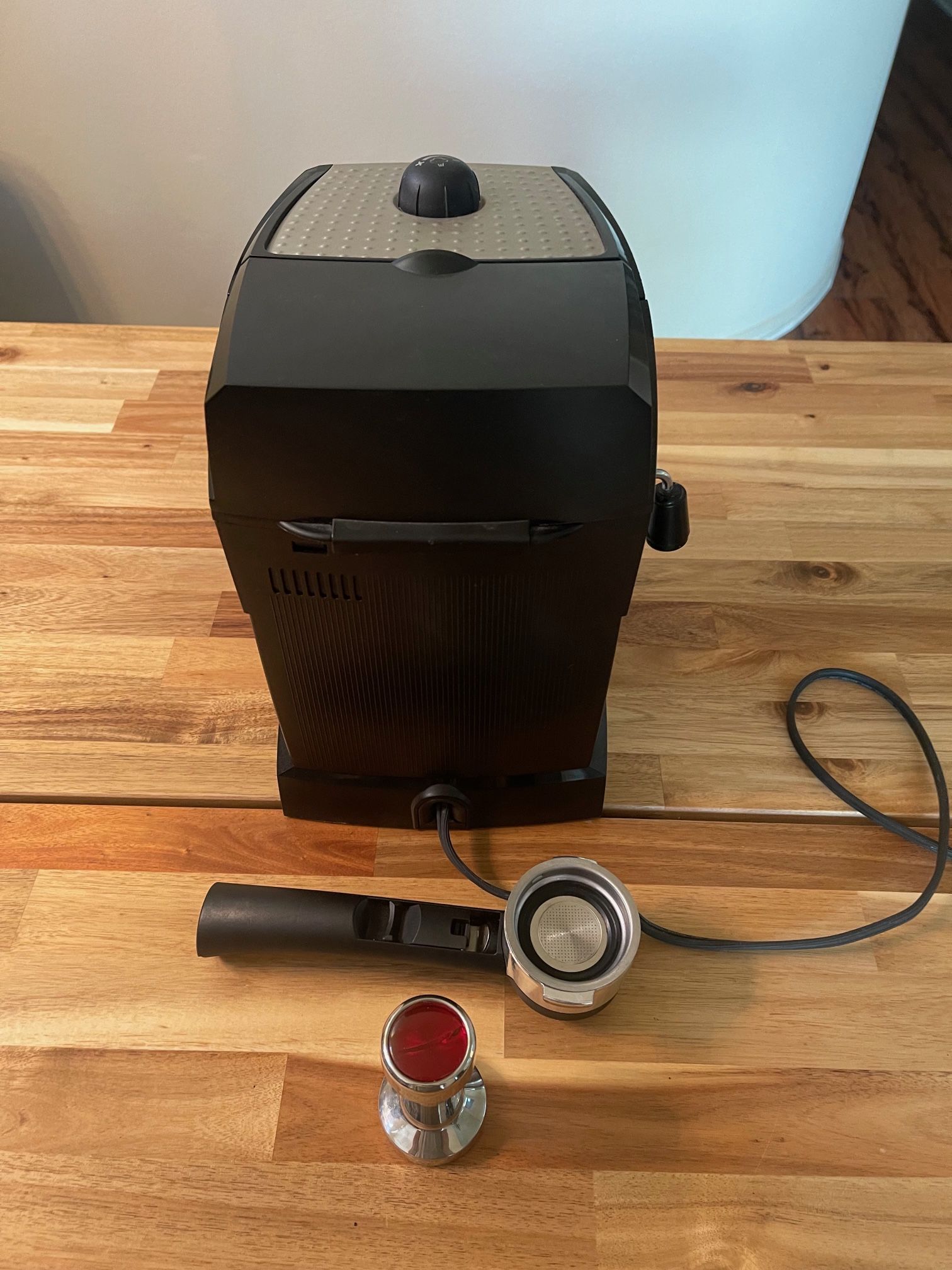 DeLonghi EC155 15 Bar Espresso and Cappuccino Machine, Black for Sale