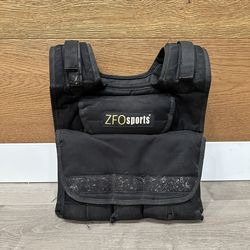ZFOsports Weighted Vest 30 lb Adjustable Weight Training Fitness Black
