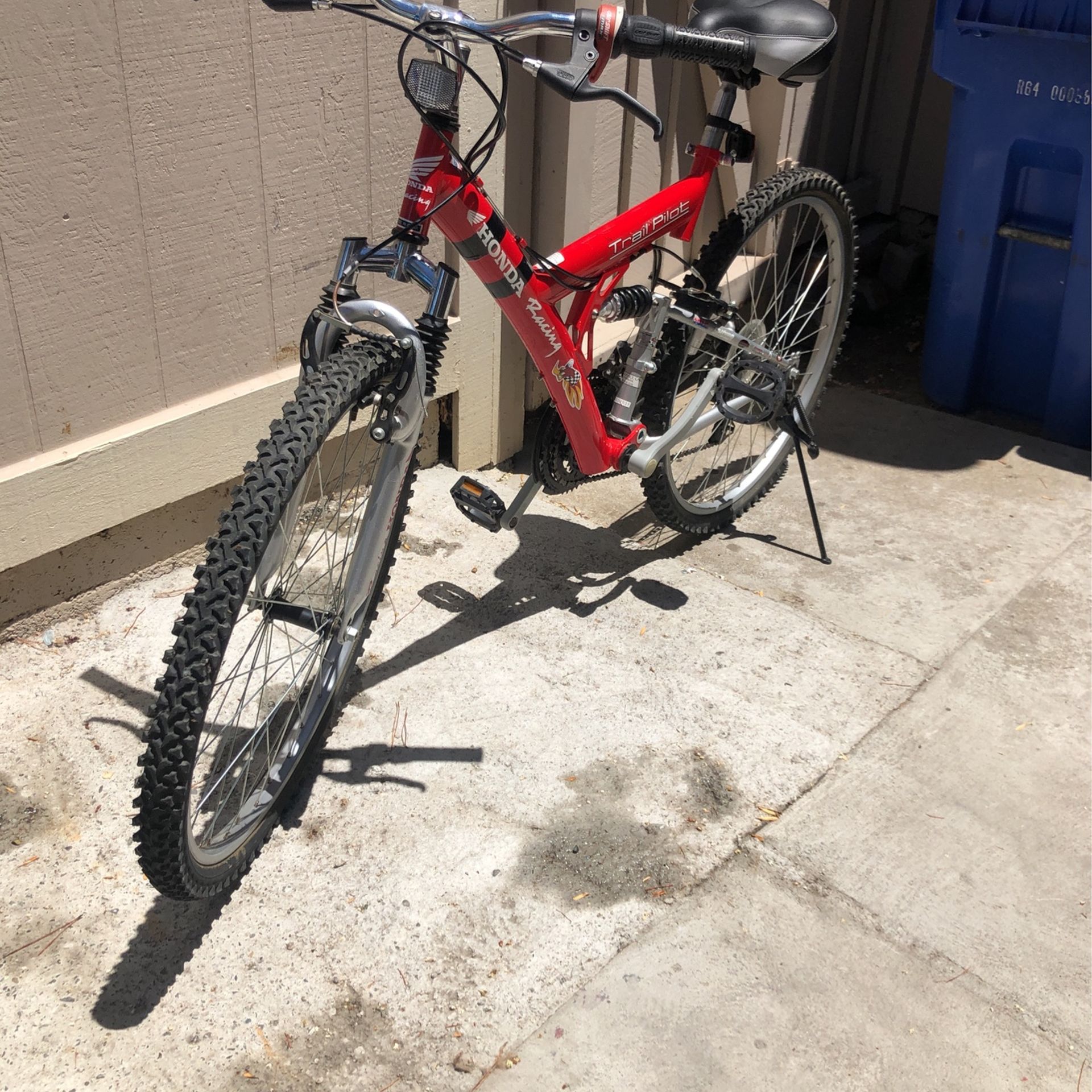 Honda Racing bike Speed For adult In Good Condition - Main Image