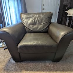 Natuzzi Leather Loveseat 