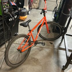 Framed 28 Inch Bmx Bike/Se Bike