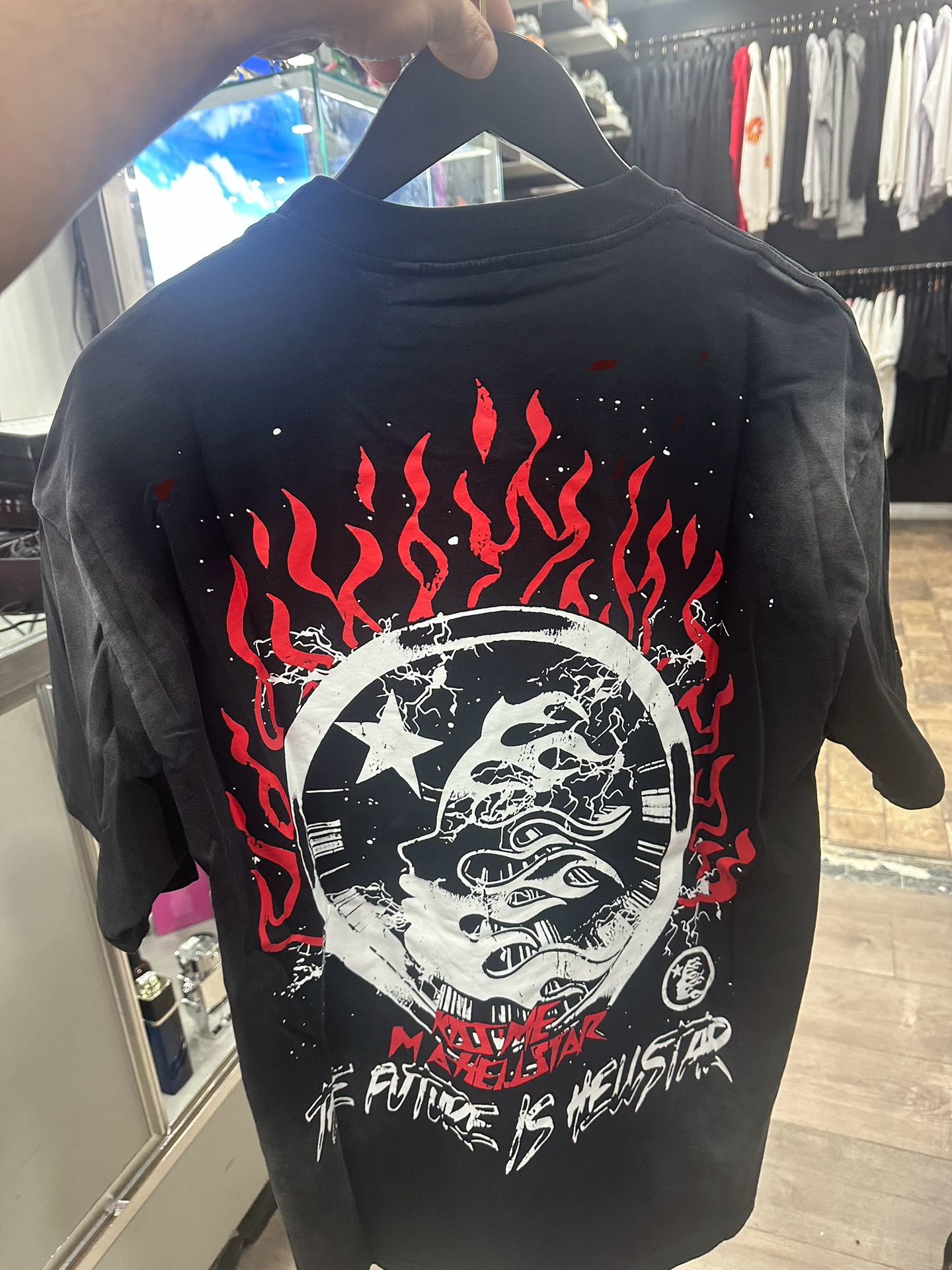 60 Dollar Size L