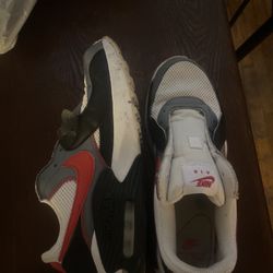 Nike Air Max Excee Size 9.5