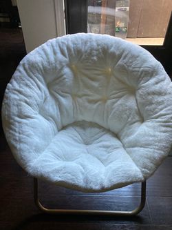 Faux fur saucer chair