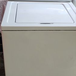 Kenmore Washer for Sale 
(Works Great)
Comes w/ Warranty 
Delivery Available 