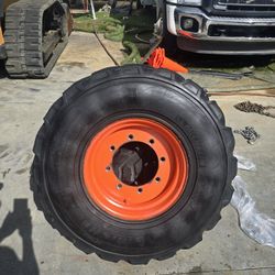 S850 Bobcat Tires 