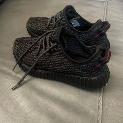 YEZZY By Adidas Size 7