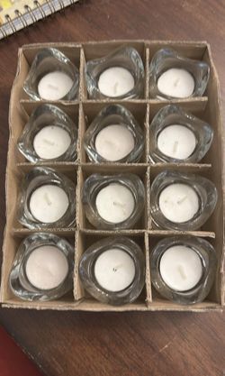 Set of 12 Clear Glass Tealight Holders – New, Organic Shape