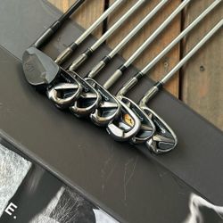 TaylorMade Iron Set With VICE Club