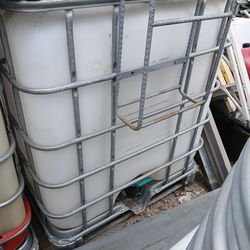 Water totes